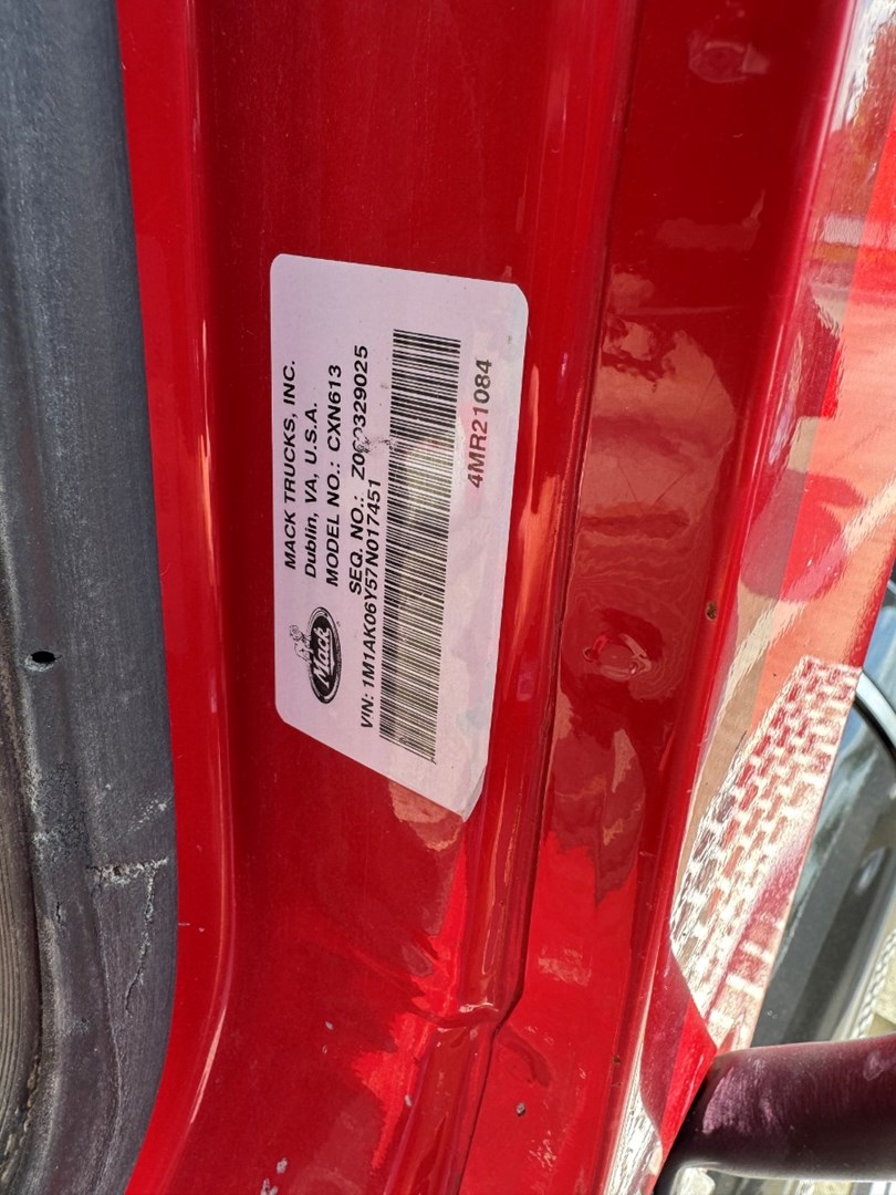 2007 MACK CXN613 - USED TRUCKS DAY CAB - image 16